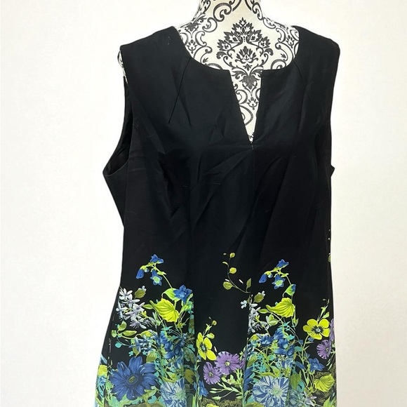 🌸 Laura Plus Size 16 Floral Fit & Flare Dress – Like New! 🌸 - Picture 6 of 10
